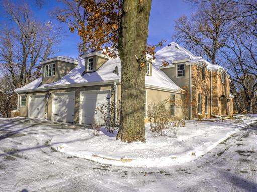 3 Shadow Lane, North Oaks, MN 55127