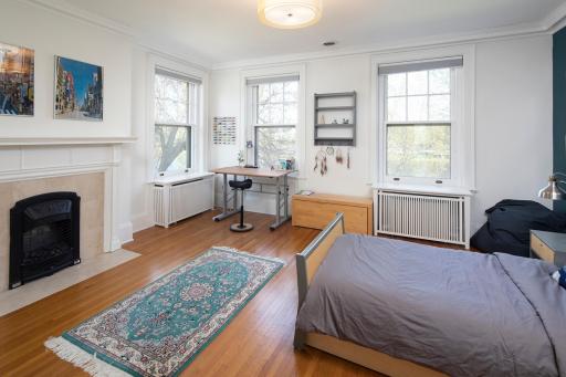 2262 W Lake Of The Isles Parkway, Minneapolis, MN 55405