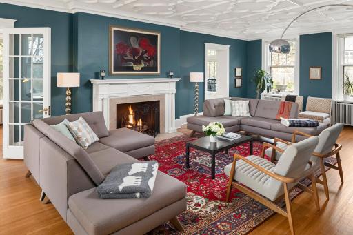 2262 W Lake Of The Isles Parkway, Minneapolis, MN 55405