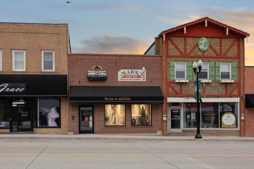 34 Main Street N, Hutchinson, MN 55350
