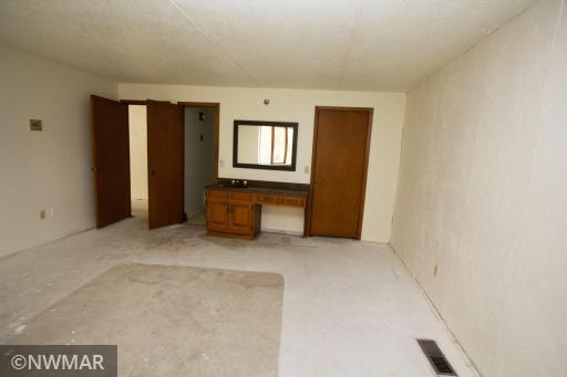 14363 US Highway 59 NE, Thief River Falls, MN 56701