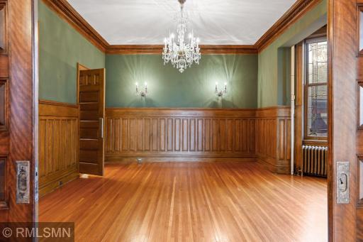 4 Crocus Hill, Saint Paul, MN 55102