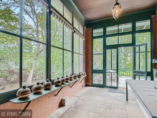 4 Crocus Hill Saint Paul MN - MLS Sized - 059 - 087 Sunroom - edit