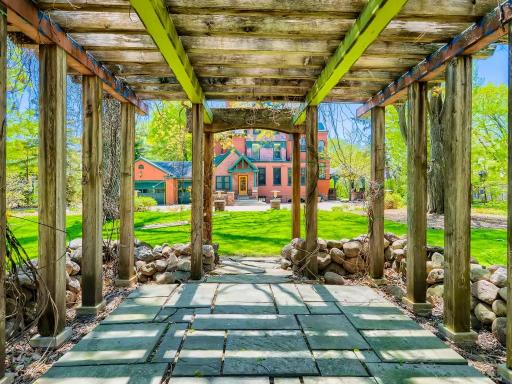 4 Crocus Hill Saint Paul MN - MLS Sized - 008 - 24 Gazebo.jpg