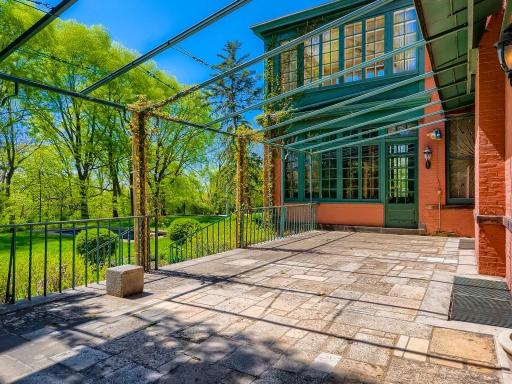 4 Crocus Hill Saint Paul MN - MLS Sized - 006 - 12 Patio.jpg