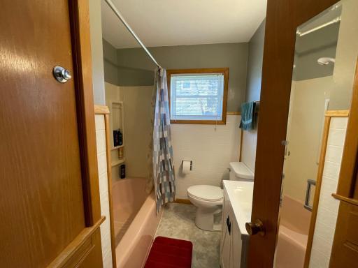 Main Floor Full Bathroom