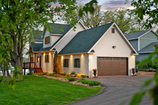 2331 Driftwood Lane, Mound, MN 55364
