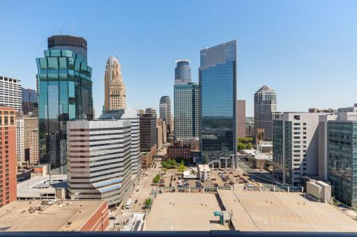 201 S 11th Street, 2220, Minneapolis, MN 55403
