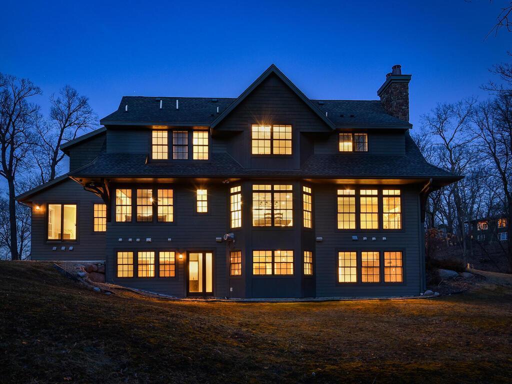 1516 Brightwood Dr Minnetonka MN 55391 USA-004-004-twilight4-MLS_Size