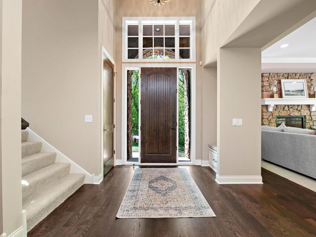 1516 Brightwood Dr Minnetonka MN 55391 USA-010-007-Brightwood Dr Minnetonka MN 553916-MLS_Size.jpg