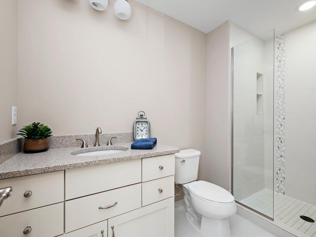 1516 Brightwood Dr Minnetonka MN 55391 USA-053-050-Brightwood Dr Minnetonka MN 5539149-MLS_Size.jpg