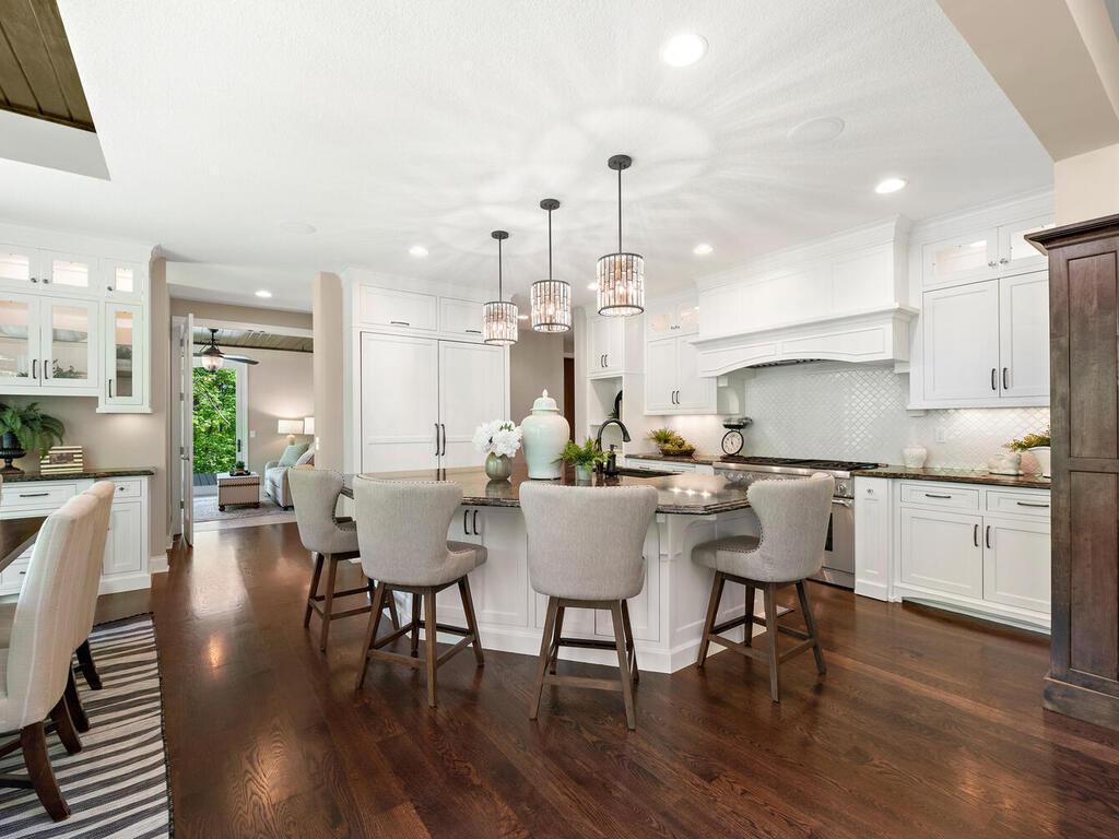 1516 Brightwood Dr Minnetonka MN 55391 USA-019-018-Brightwood Dr Minnetonka MN 5539115-MLS_Size.jpg