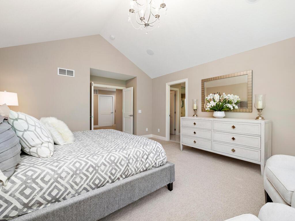 1516 Brightwood Dr Minnetonka MN 55391 USA-044-044-Brightwood Dr Minnetonka MN 5539140-MLS_Size.jpg