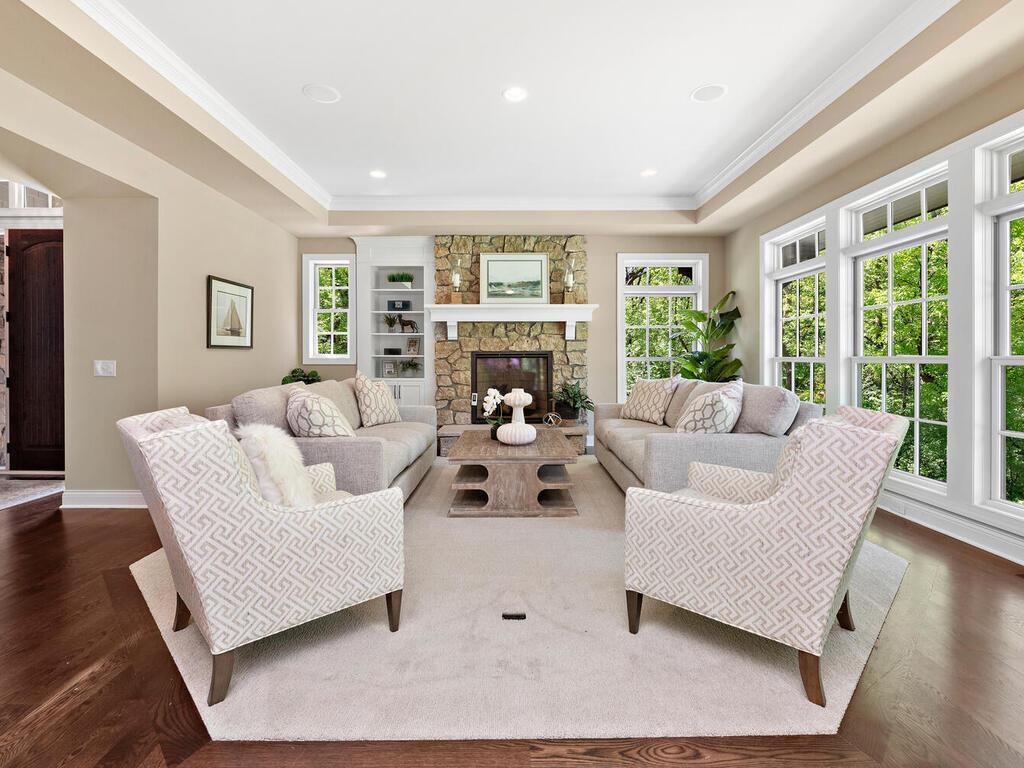 1516 Brightwood Dr Minnetonka MN 55391 USA-015-017-Brightwood Dr Minnetonka MN 5539111-MLS_Size.jpg