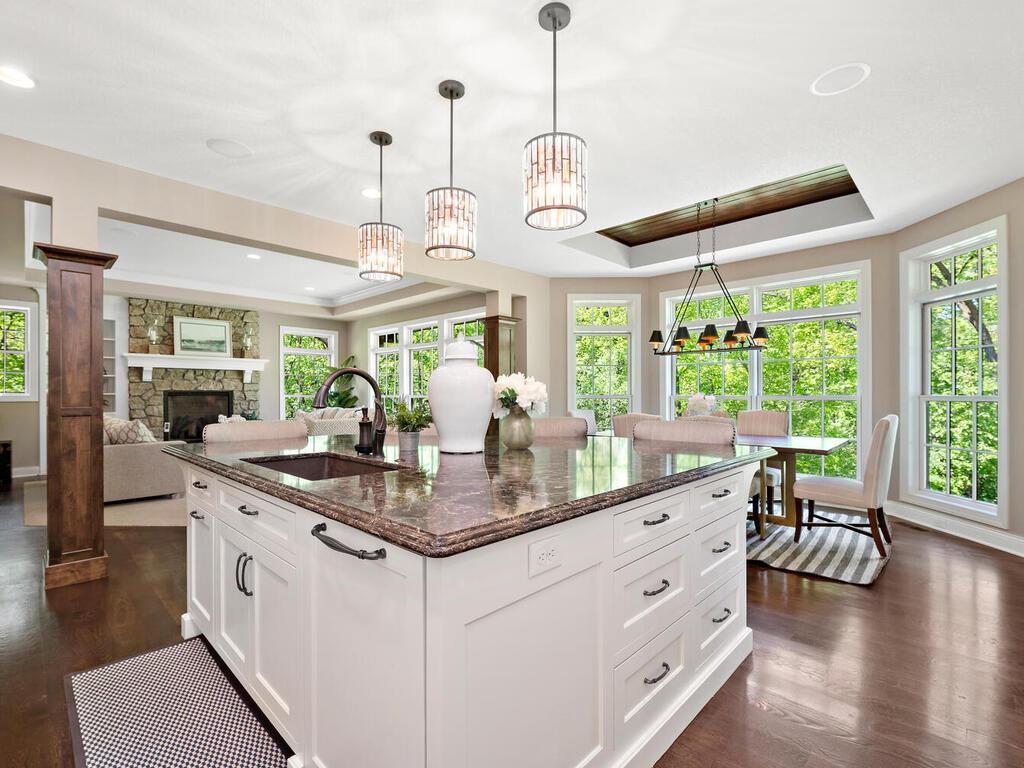 1516 Brightwood Dr Minnetonka MN 55391 USA-023-022-Brightwood Dr Minnetonka MN 5539119-MLS_Size.jpg