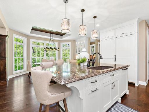 1516 Brightwood Dr Minnetonka MN 55391 USA-027-027-Brightwood Dr Minnetonka MN 5539123-MLS_Size.jpg