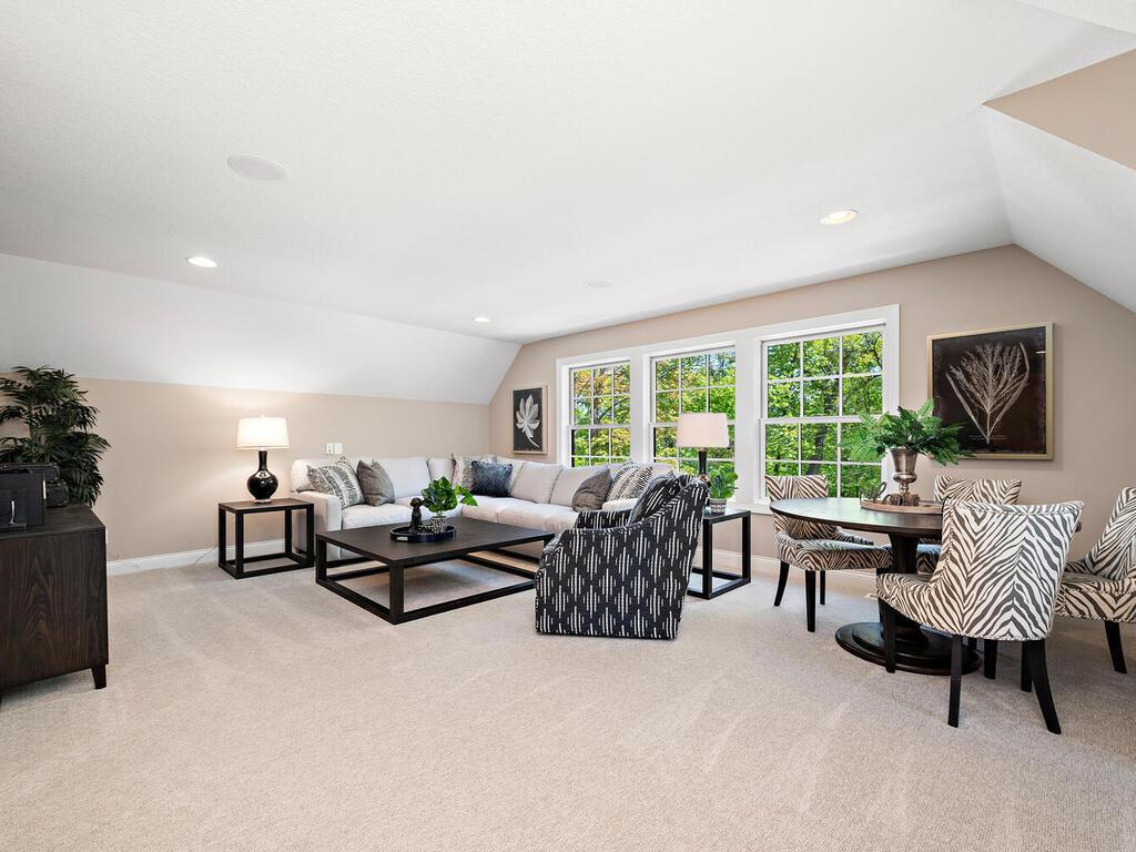 1516 Brightwood Dr Minnetonka MN 55391 USA-060-057-Brightwood Dr Minnetonka MN 5539156-MLS_Size.jpg