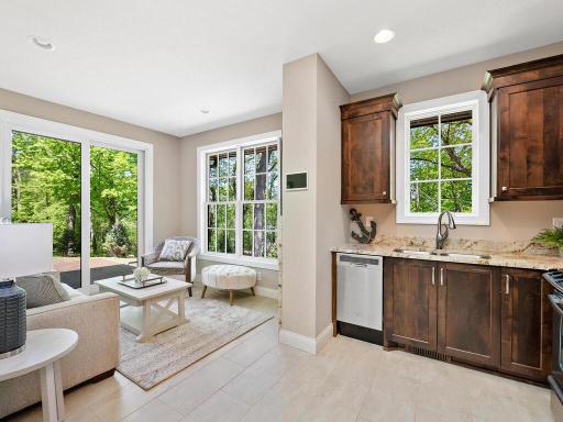 1516 Brightwood Dr Minnetonka MN 55391 USA-041-041-Brightwood Dr Minnetonka MN 5539137-MLS_Size.jpg