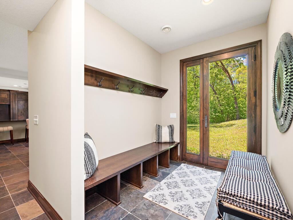 1516 Brightwood Dr Minnetonka MN 55391 USA-071-075-Brightwood Dr Minnetonka MN 5539167-MLS_Size.jpg