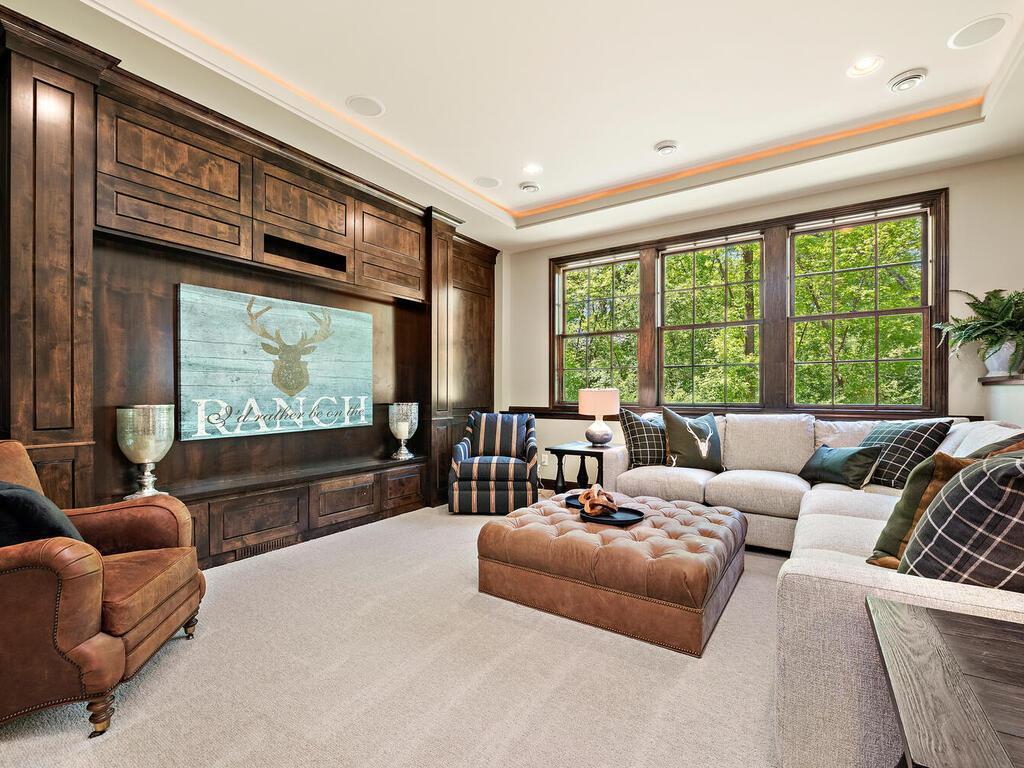 1516 Brightwood Dr Minnetonka MN 55391 USA-063-066-Brightwood Dr Minnetonka MN 5539159-MLS_Size.jpg