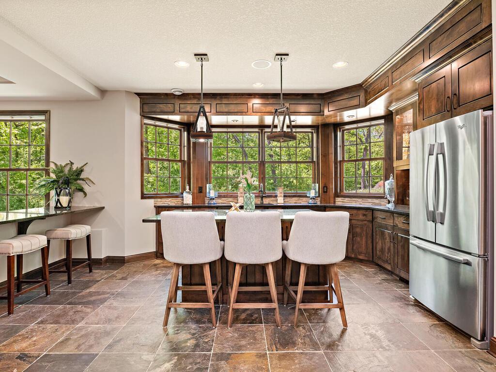 1516 Brightwood Dr Minnetonka MN 55391 USA-068-063-Brightwood Dr Minnetonka MN 5539164-MLS_Size.jpg