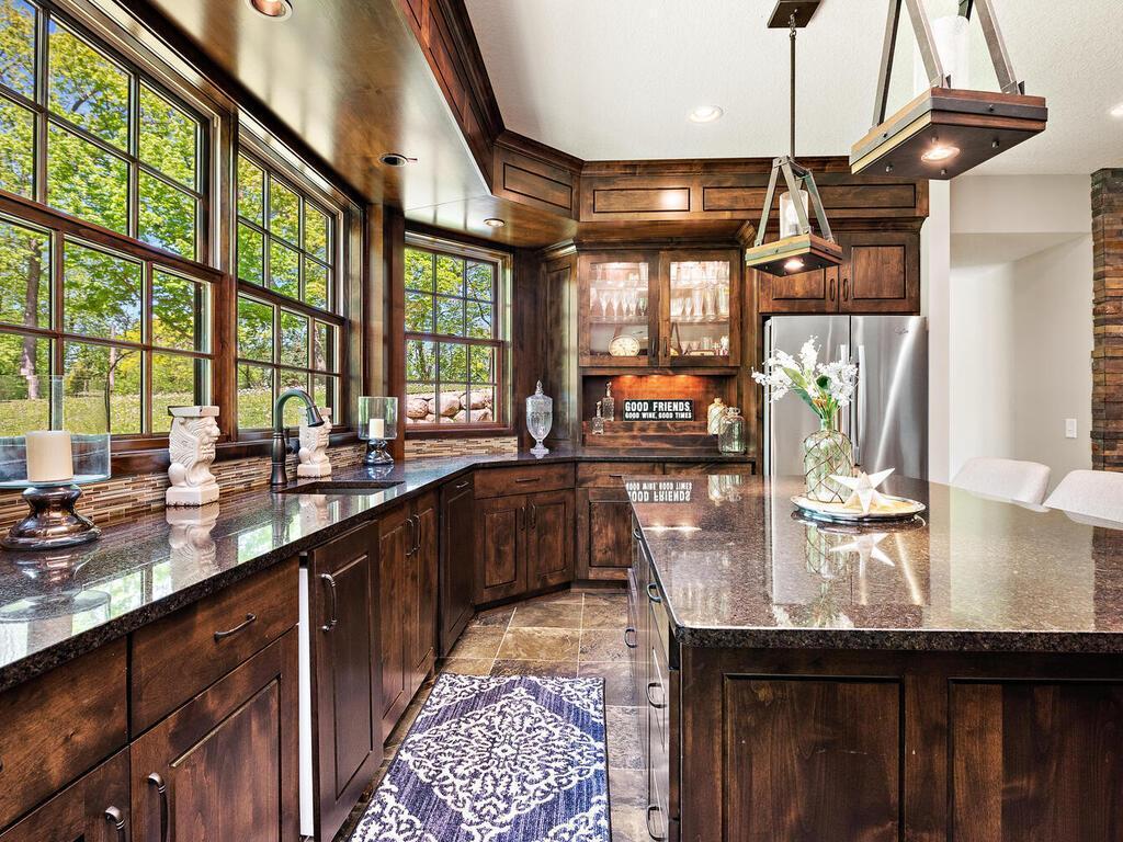 1516 Brightwood Dr Minnetonka MN 55391 USA-069-071-Brightwood Dr Minnetonka MN 5539165-MLS_Size.jpg