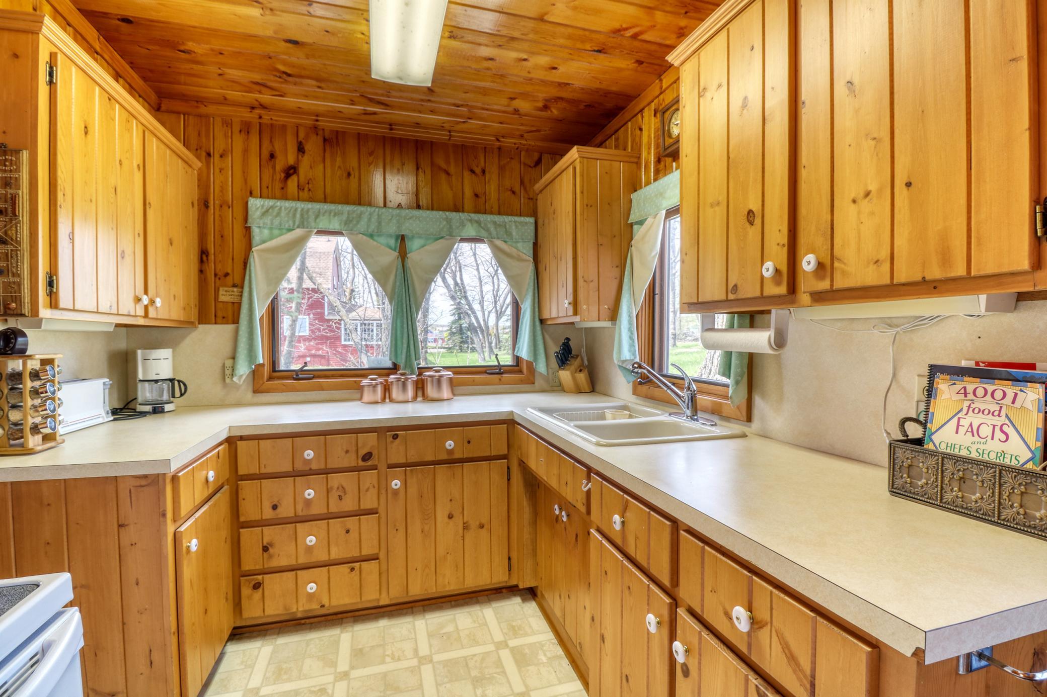 Kitchen1_1.jpg
