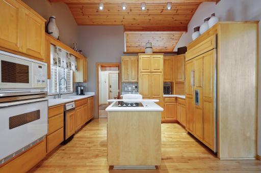 19549 Jersey Avenue, Lakeville, MN 55044