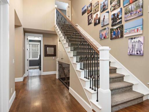 A grand staircase leads to French doors that welcome your teen, your clients, your recruits, your friends, or your family into a 704 sqft private suite. Complimented by en suite bath w/ walk-in shower - your guests home away from home.