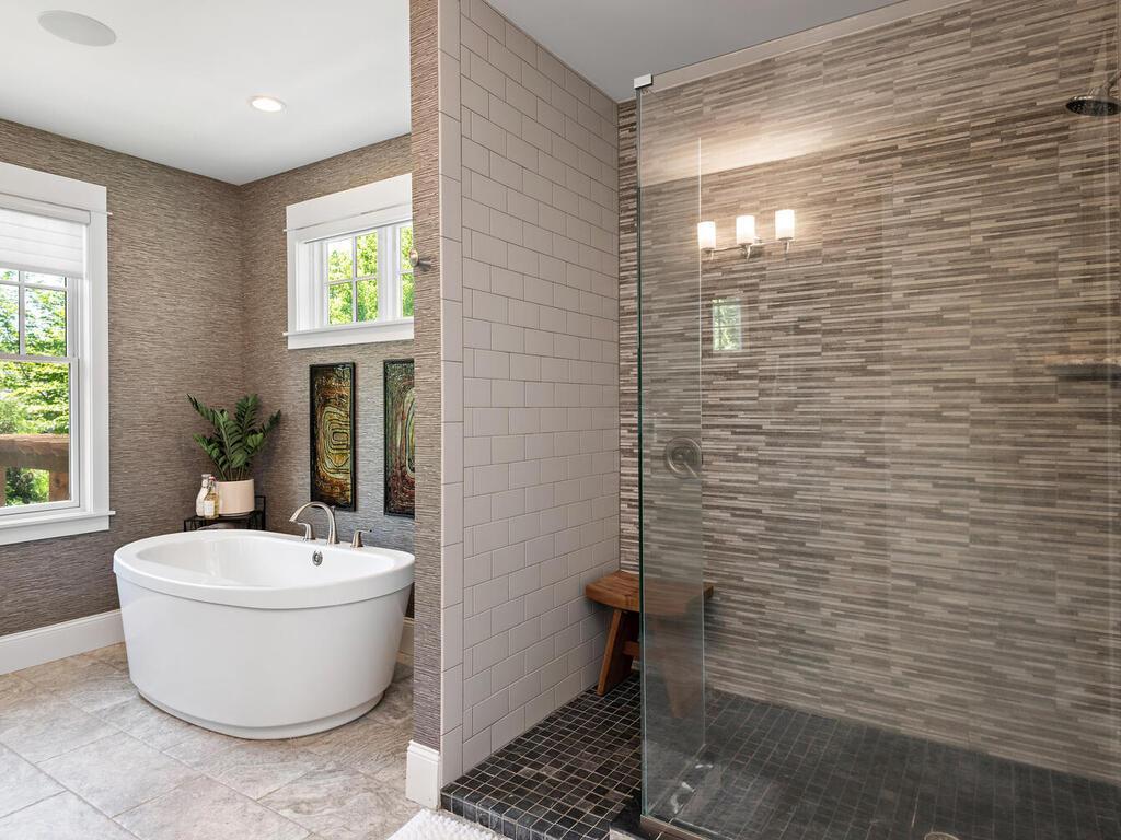 244 Broadway Ave N Wayzata MN 55391