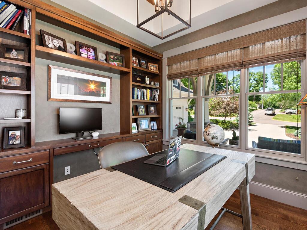 Billion Dollar Ideas ONLY! 244 Broadway Ave N Wayzata MN 55391