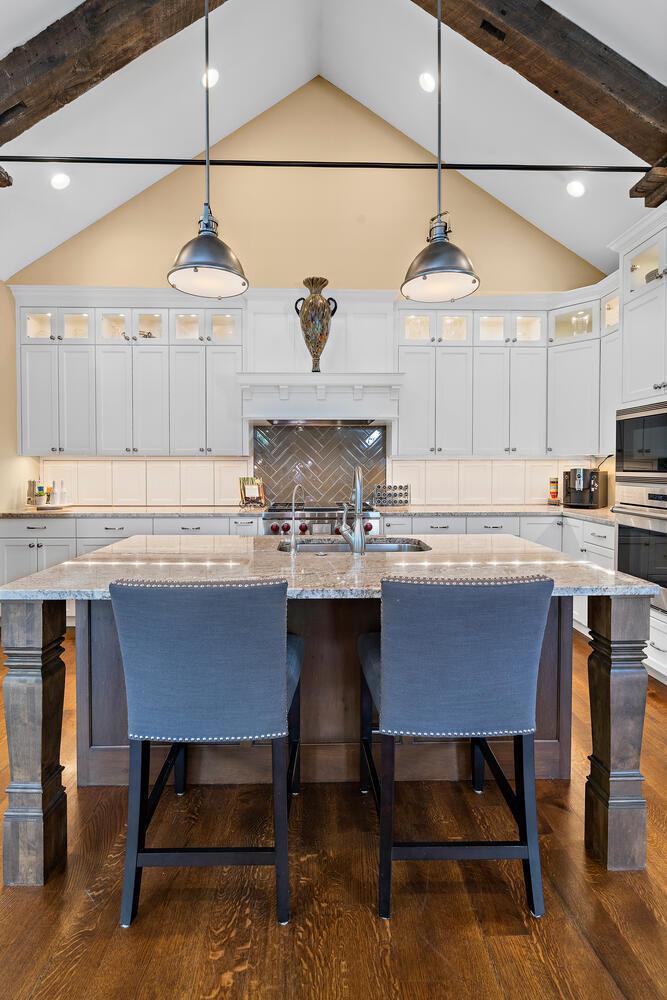 244 Broadway Ave N Wayzata MN 55391