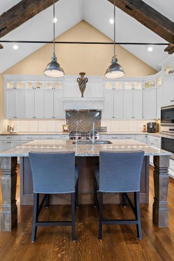 244 Broadway Ave N Wayzata MN 55391