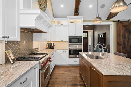 244 Broadway Ave N Wayzata MN 55391