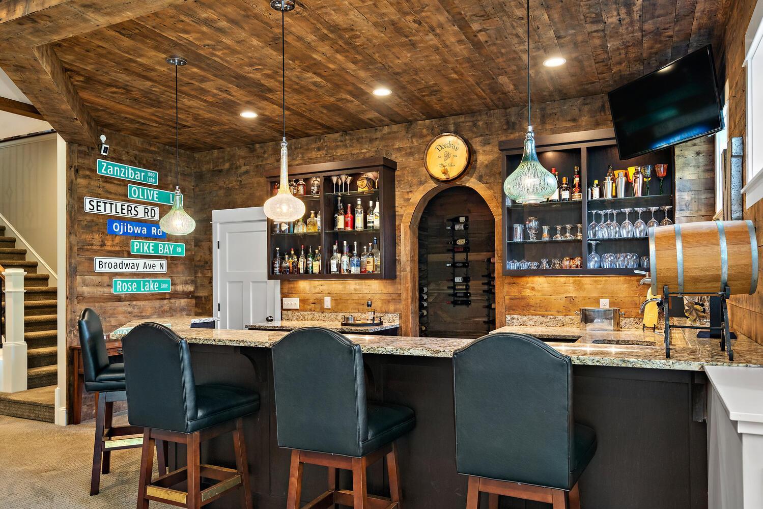 Belly up! 244 Broadway Ave N Wayzata MN 55391