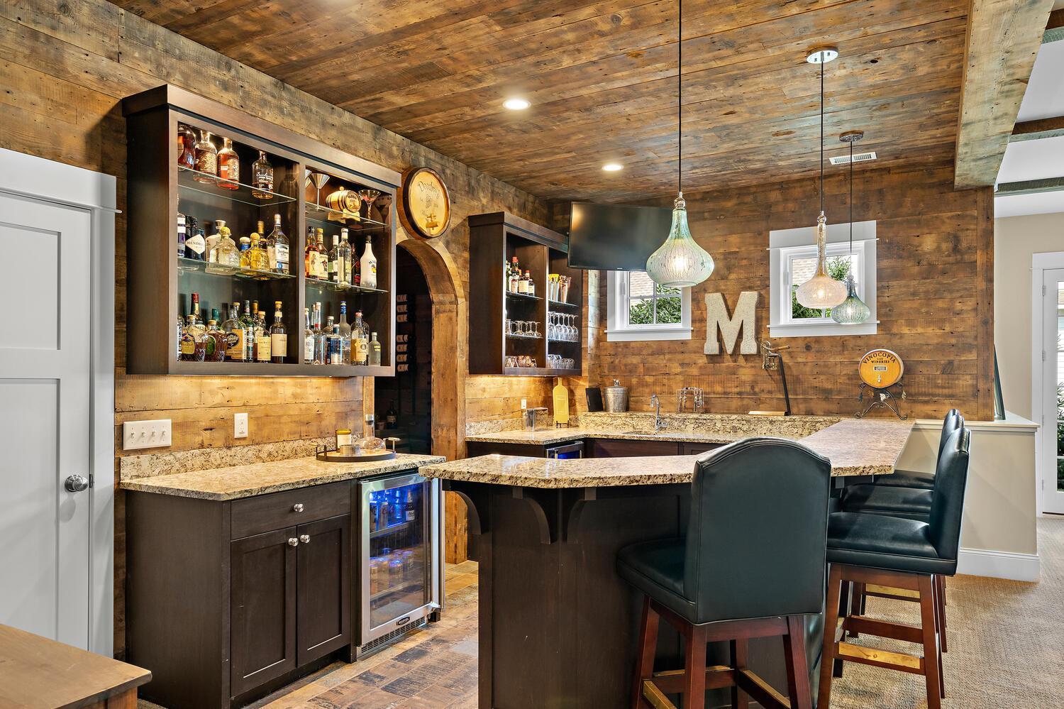 244 Broadway Ave N Wayzata MN 55391