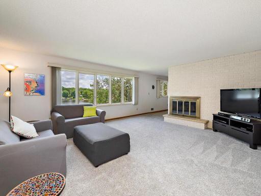 1120 Angelo Drive, Golden Valley, MN 55422