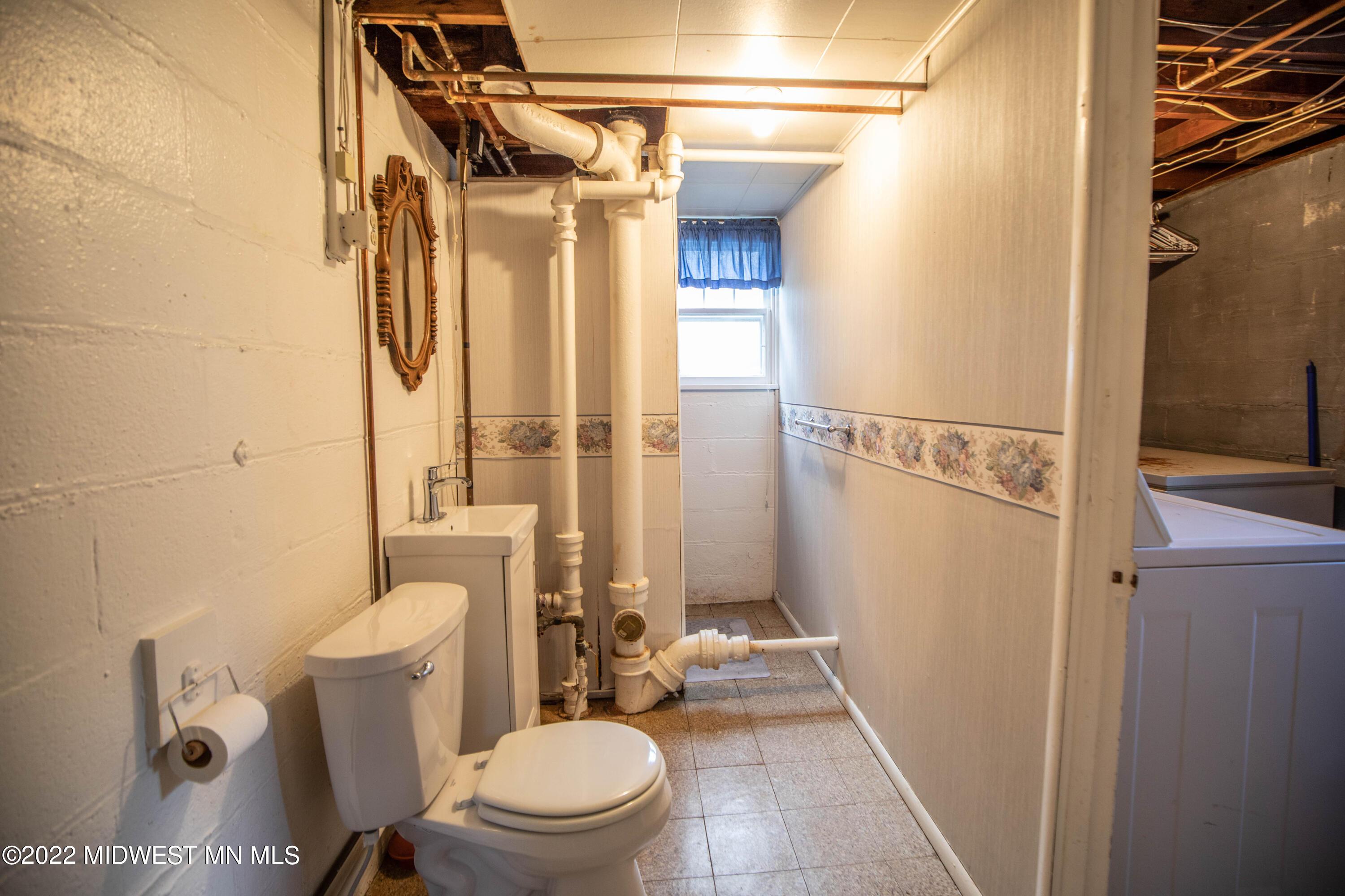 3/4 Bathroom