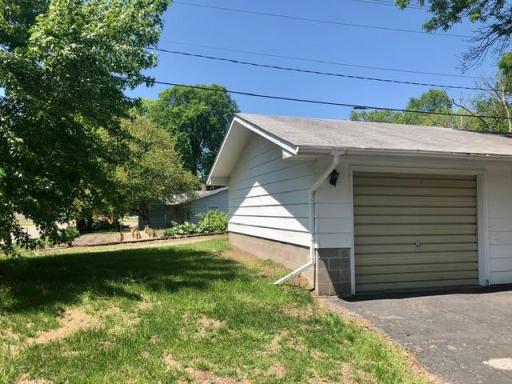 3-Garage stall included.jpg