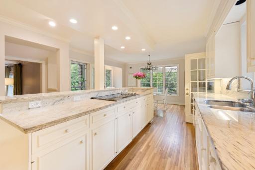 20 Merilane, Edina, MN 55436