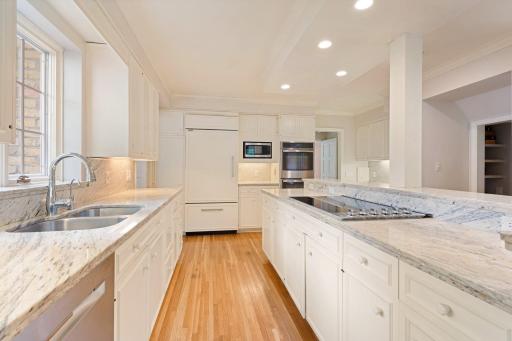 20 Merilane, Edina, MN 55436