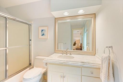 20 Merilane, Edina, MN 55436
