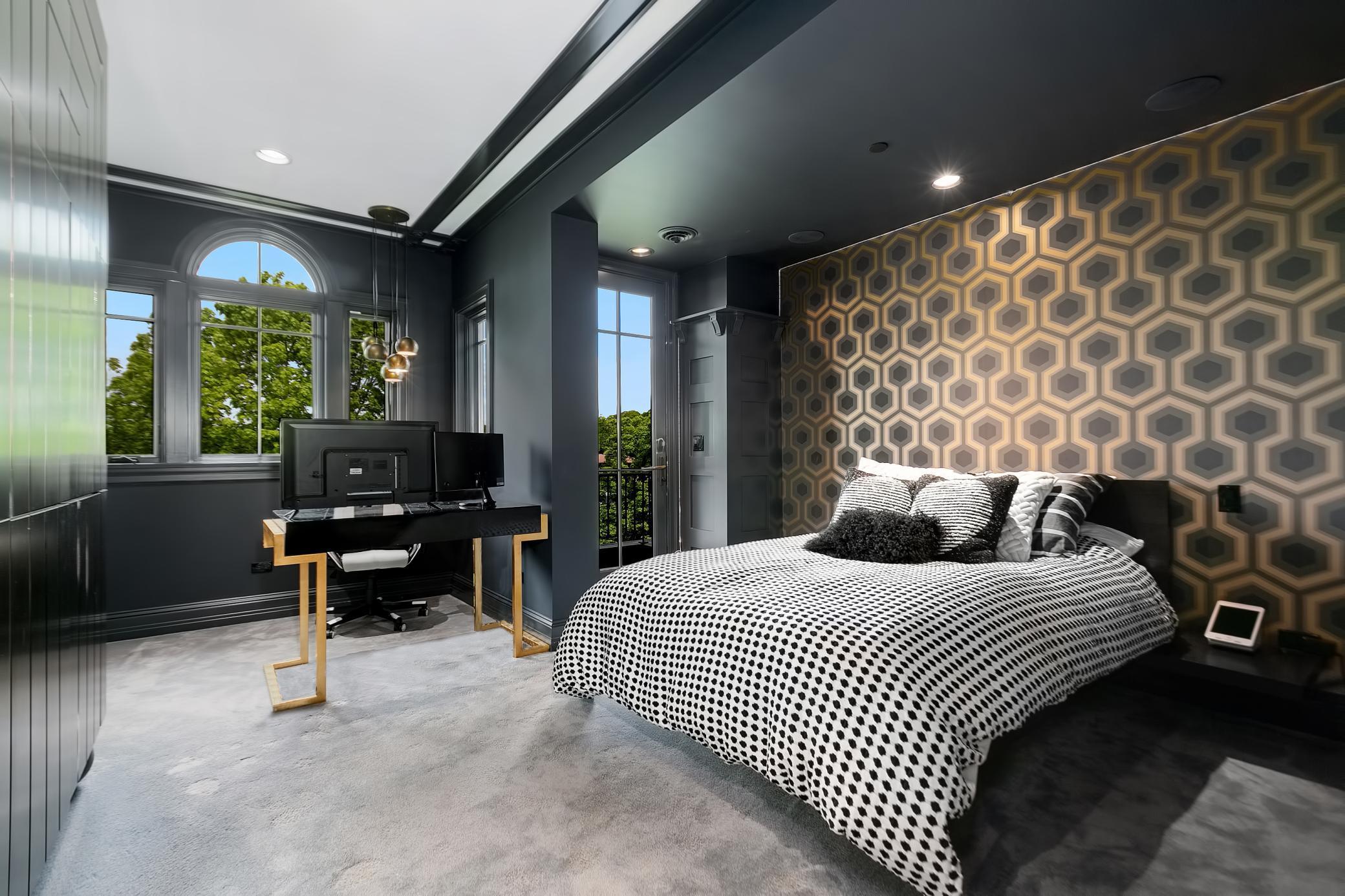 Guest Bedroom 1 // Upper Level