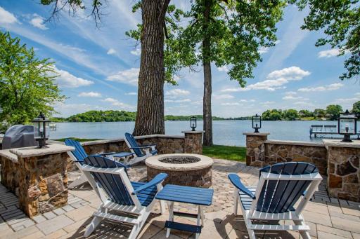 6805 Cardinal Cove Drive, Mound, MN 55364
