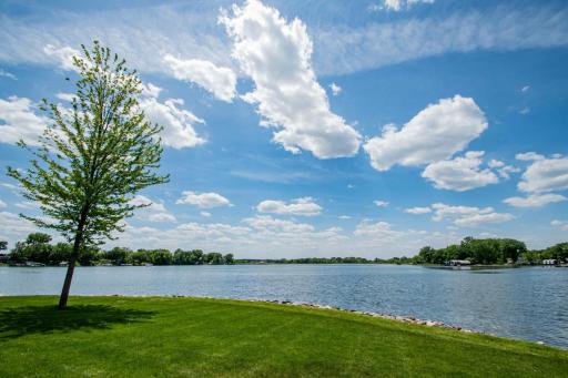 6805 Cardinal Cove Drive, Mound, MN 55364