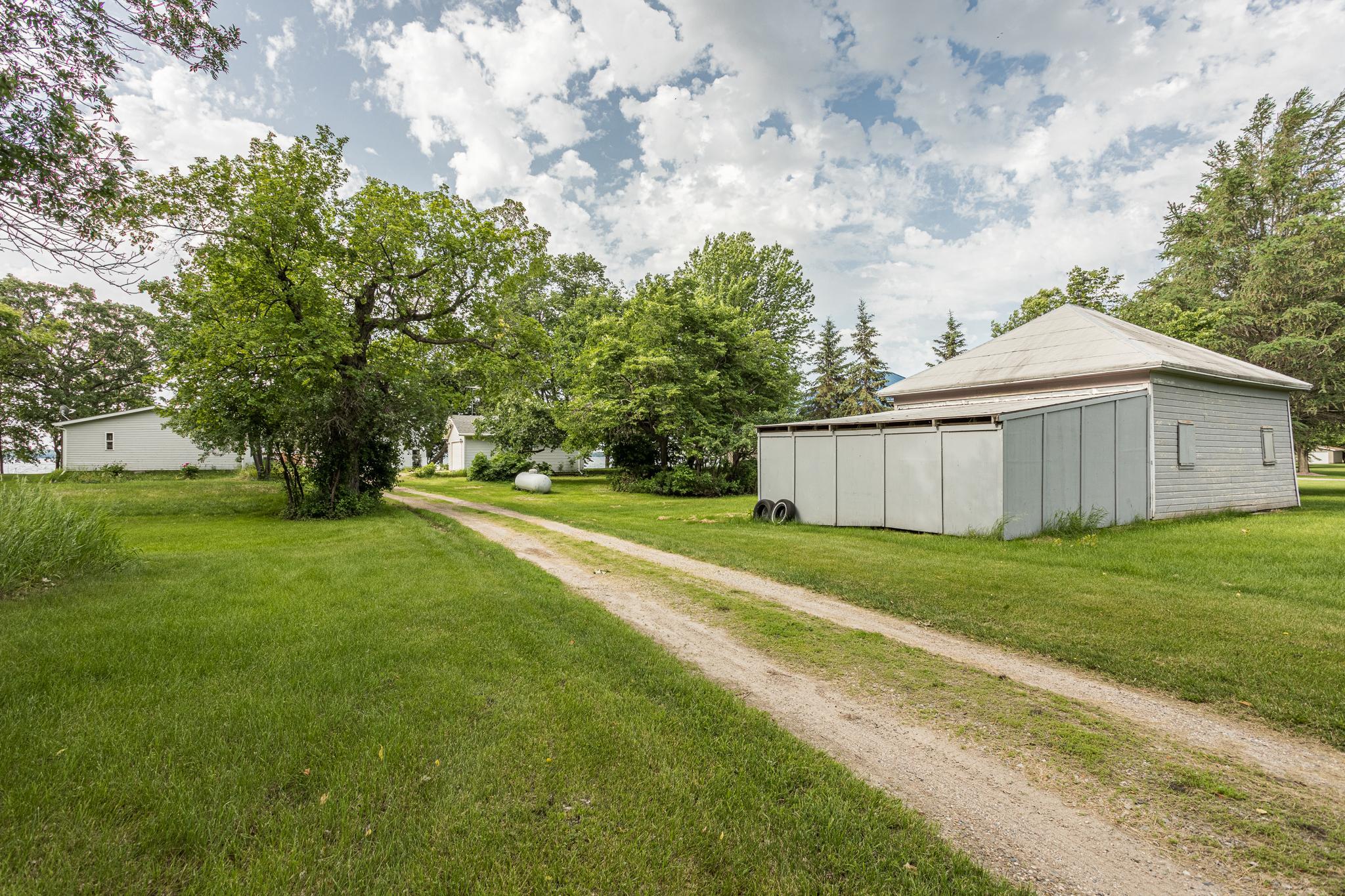 Long private driveway