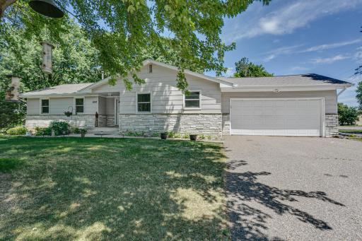 01_1908 Skyline Dr N Burnsville MN (1 of 43).jpg