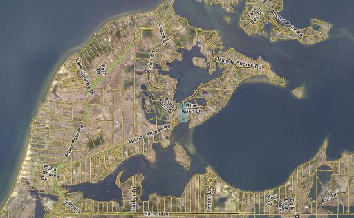 The Whitefish Chain has a sprawling 14,000 acres, over 115 acres of lakeshore and consists of 14 interconnected lakes.