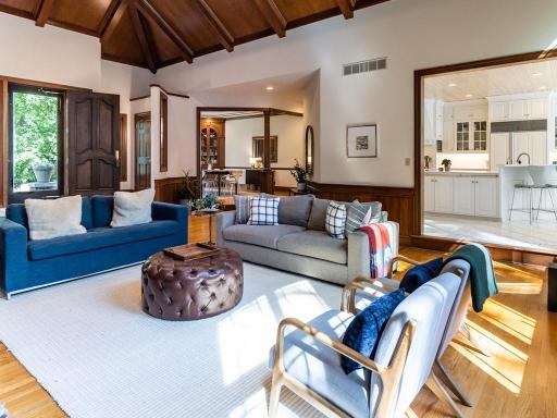 3103 Maplewood Road, Wayzata, MN 55391