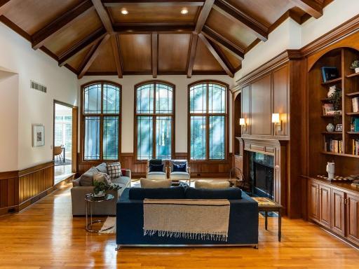 3103 Maplewood Road, Wayzata, MN 55391